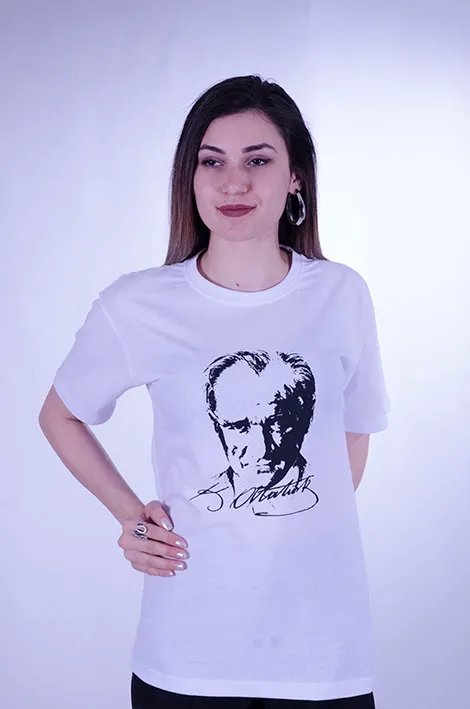 Konya gıda ve hizmet sektörü ekipleri için özel tasarım baskılı tişört — İlke Tekstil Denizli üretimi