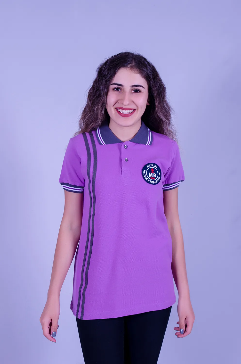 Mersin kurumsal ve promosyon ekipleri için logolu kurumsal giyim polo yaka tişört — İlke Tekstil Denizli üretimi